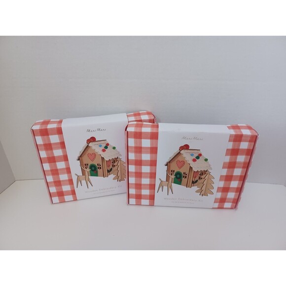 SET of 2 Meri Meri‎ Wooden Embroidery Gingerbread House Kit NEW - Picture 1 of 3